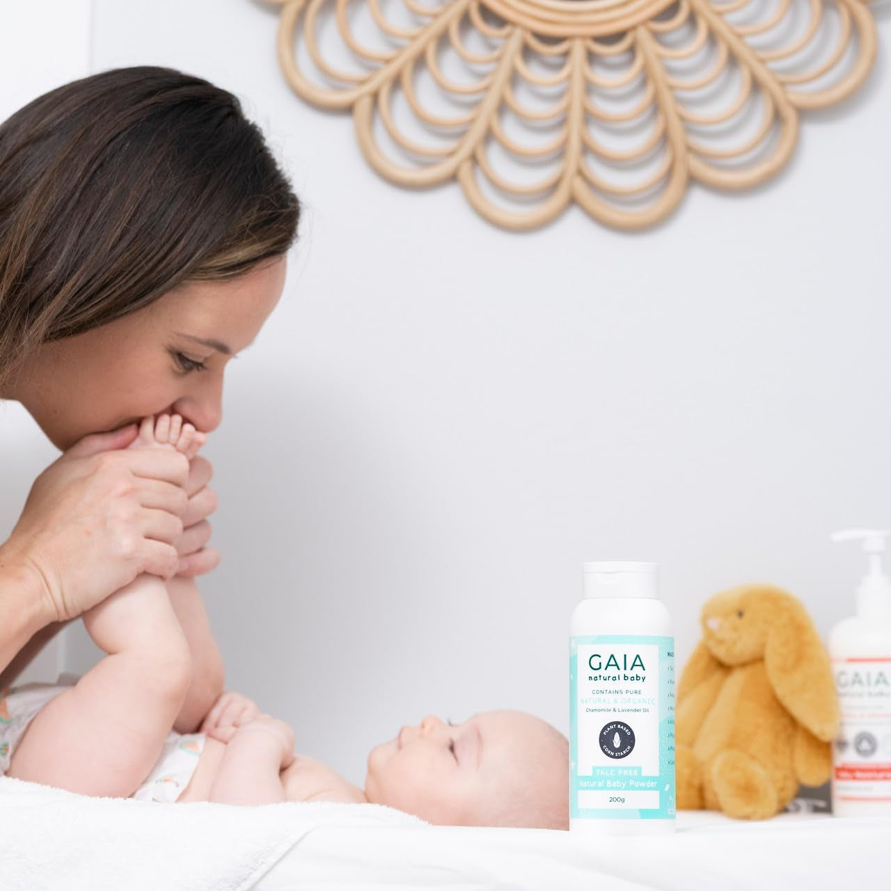 Natural Baby Powder | 100% Talc Free Baby Powder | Cornstarch | Organic Chamomile | Organic Lavender | Perfume Free | Paraben Free | Nappy Rash | Australian Made | Gentle Baby Care | 200G