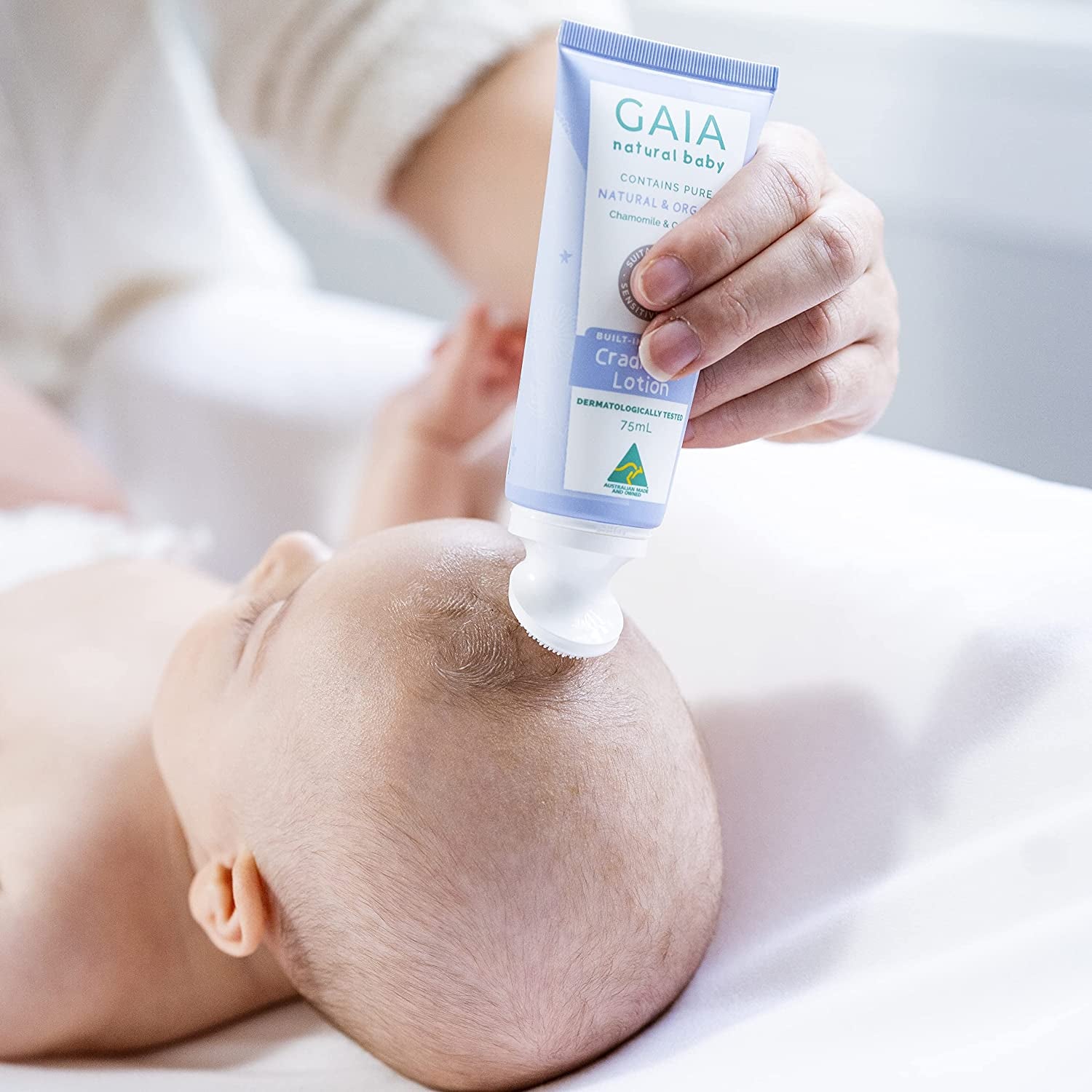 Gaia Skin Natural Baby Cradle Cap Lotion | 98% Natural Origin | Sensitive Skin Formula | Organic Chamomile | Organic Calendula | Cradle Cap | Perfume Free | Australian Made - 75Ml